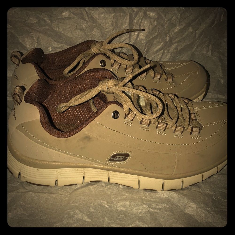 Sketchers women sneakers